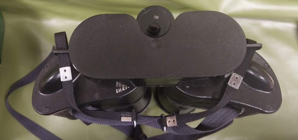 Soviet Gen 1 BH 453 Night vision Binoculars comes with manual and case.-img-4