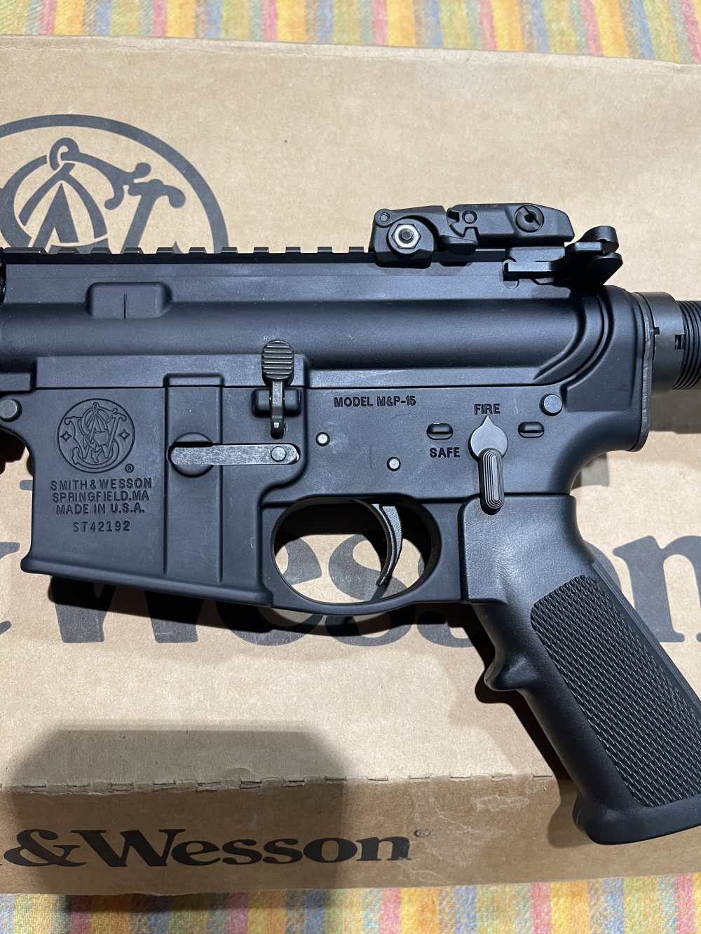Smith & Wesson M&P15 Military & Police Tactical, Magpul-Quad rail 5.56 Nato-img-3