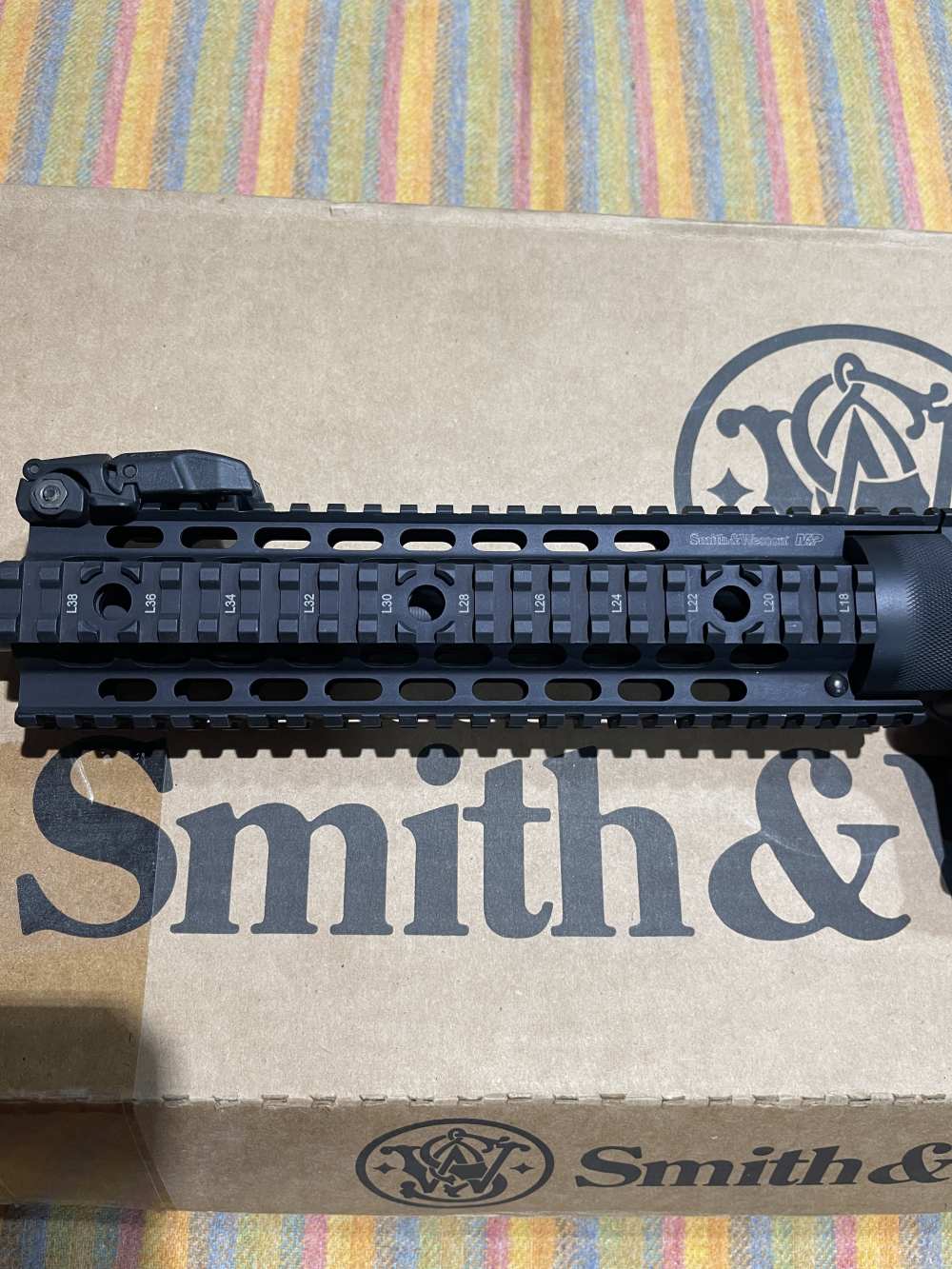 Smith & Wesson M&P15 Military & Police Tactical, Magpul-Quad rail 5.56 Nato-img-2