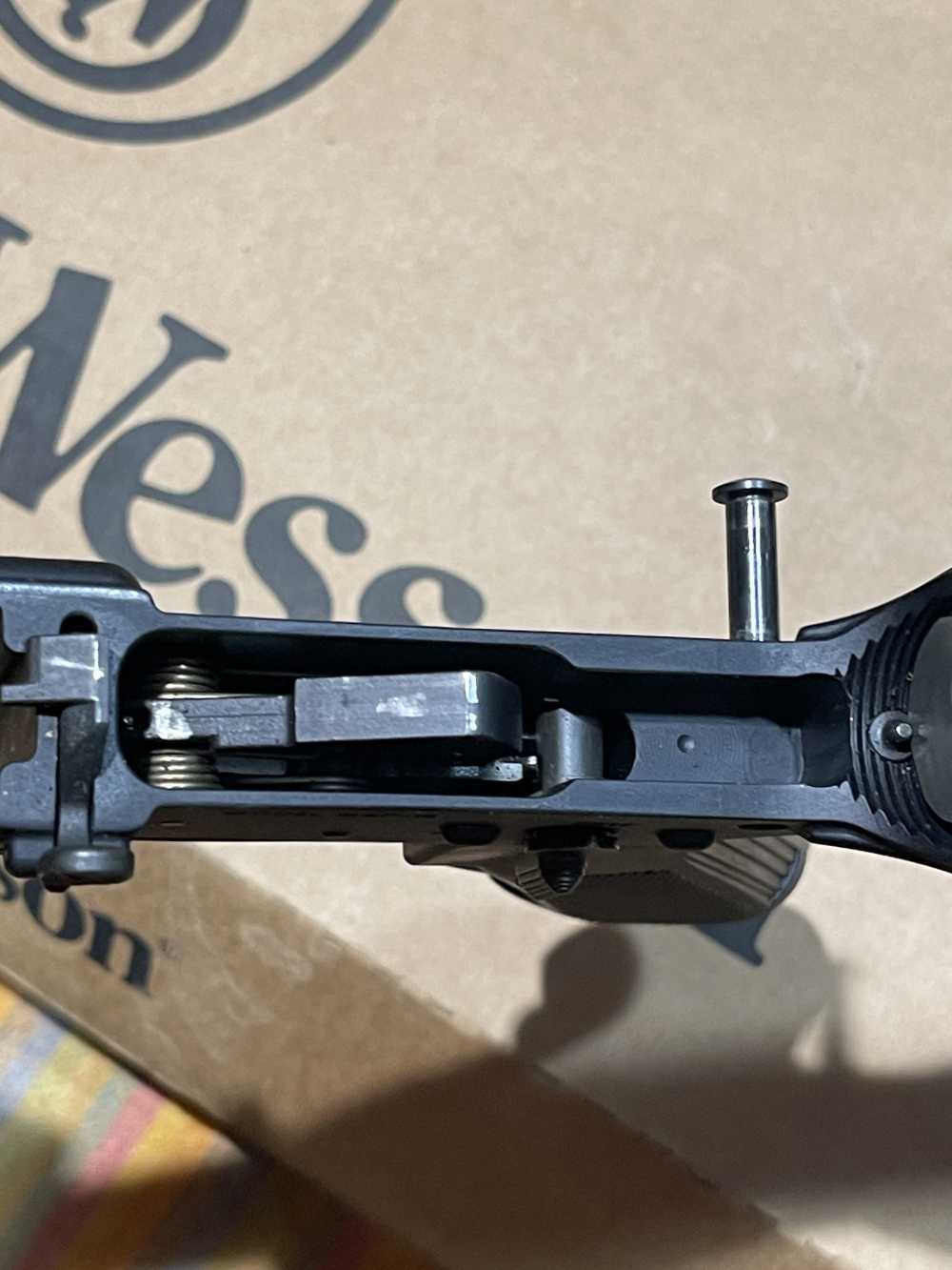 Smith & Wesson M&P15 Military & Police Tactical, Magpul-Quad rail 5.56 Nato-img-14