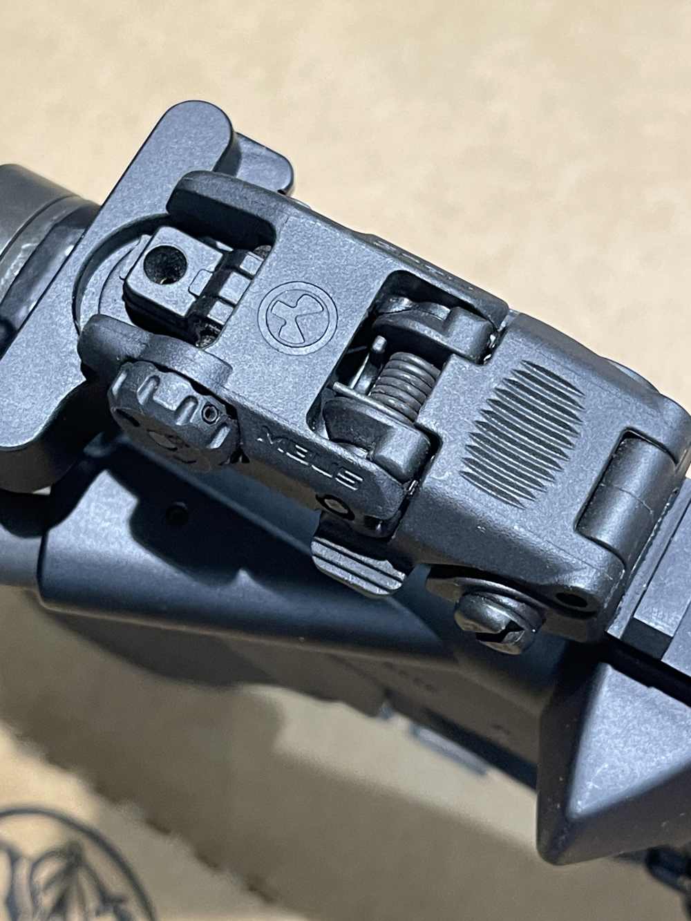 Smith & Wesson M&P15 Military & Police Tactical, Magpul-Quad rail 5.56 Nato-img-12