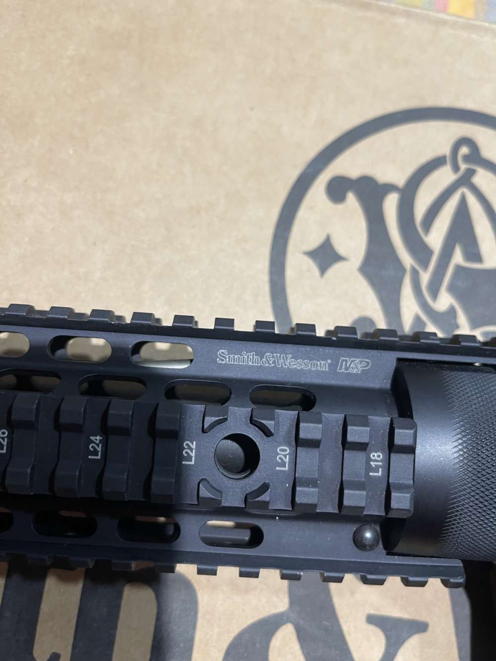 Smith & Wesson M&P15 Military & Police Tactical, Magpul-Quad rail 5.56 Nato-img-20