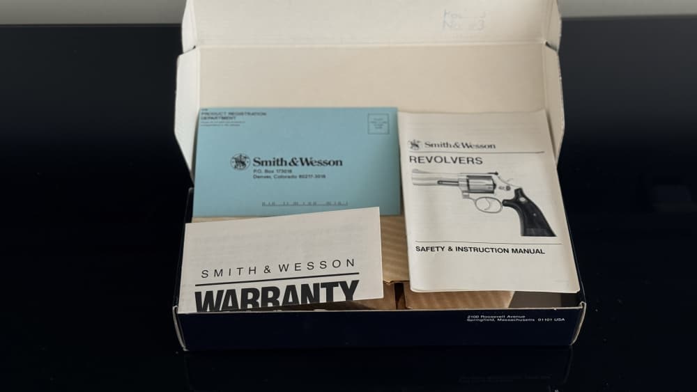 SMITH AND WESSON MODEL 640 CENTENNIAL FACTORY BOX AND DOCUMENTS-img-11