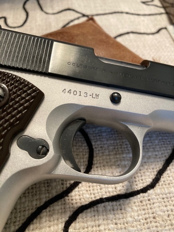 Colt 1911A1 LW Commander 9mm “RARE Bi-Tone” 1963 MINT-NIB Colt Letter-img-8