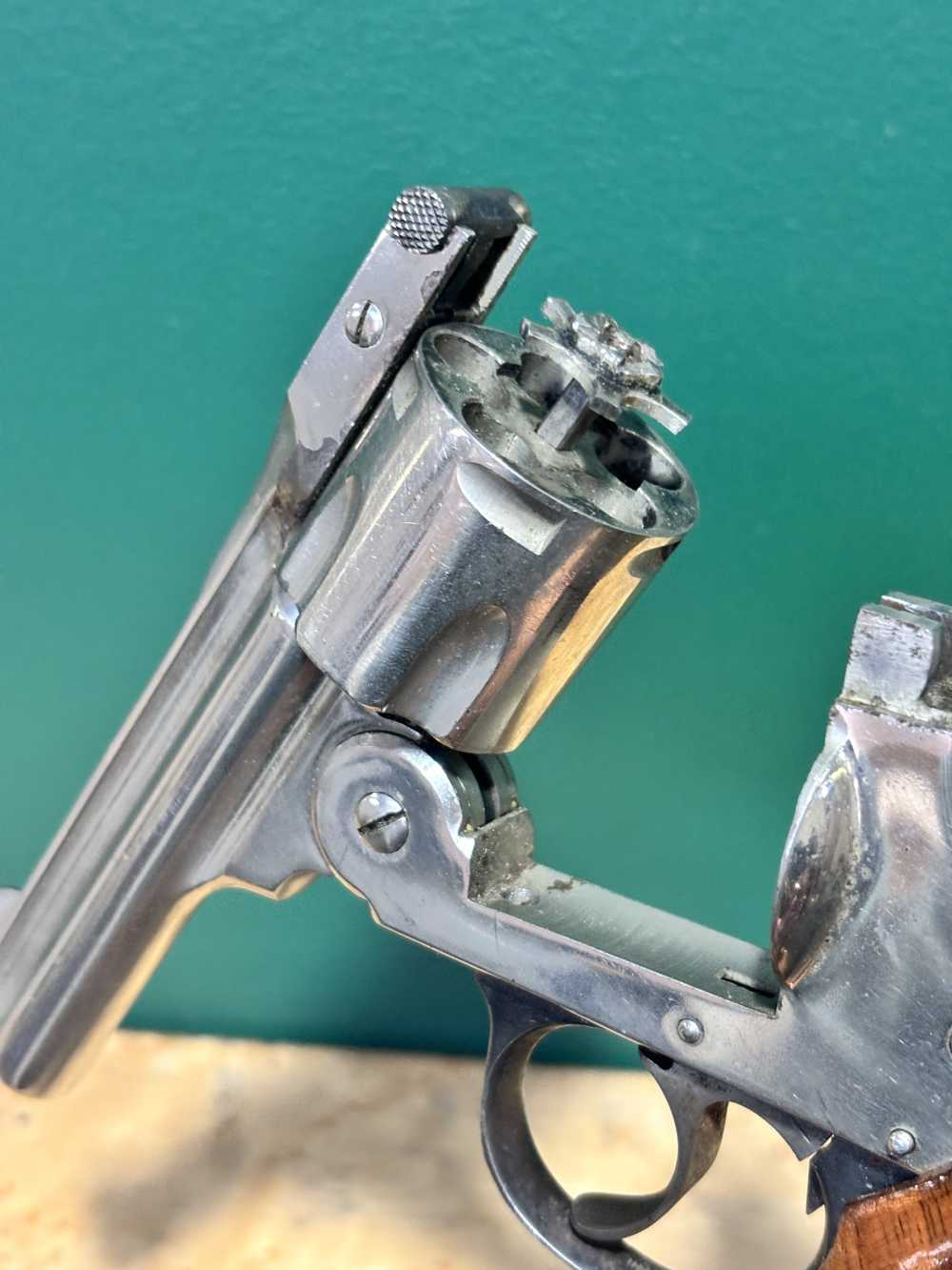 US Revolver Co .38 S&W Top Break Nickel Revolver Target Grip -img-9