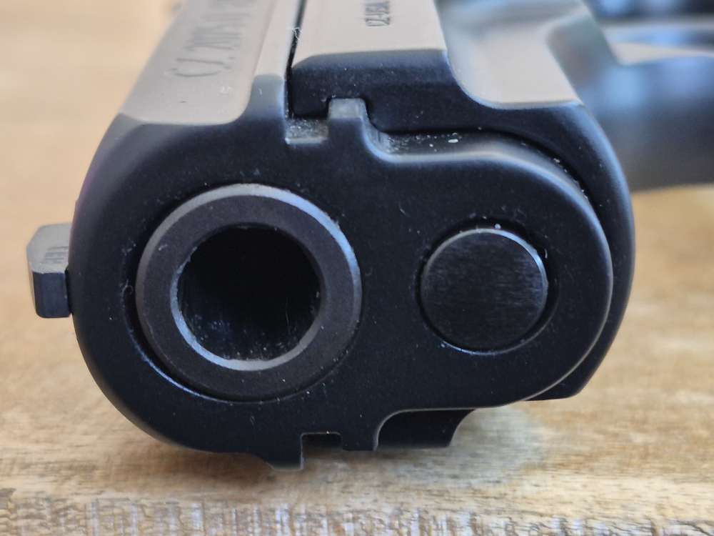 CZ 2075D RAMI 9mm 3" 2 Mags Orig Case DA/SA 91754-img-26