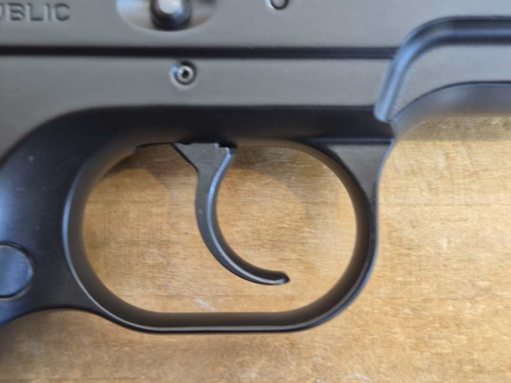 CZ 2075D RAMI 9mm 3" 2 Mags Orig Case DA/SA 91754-img-6