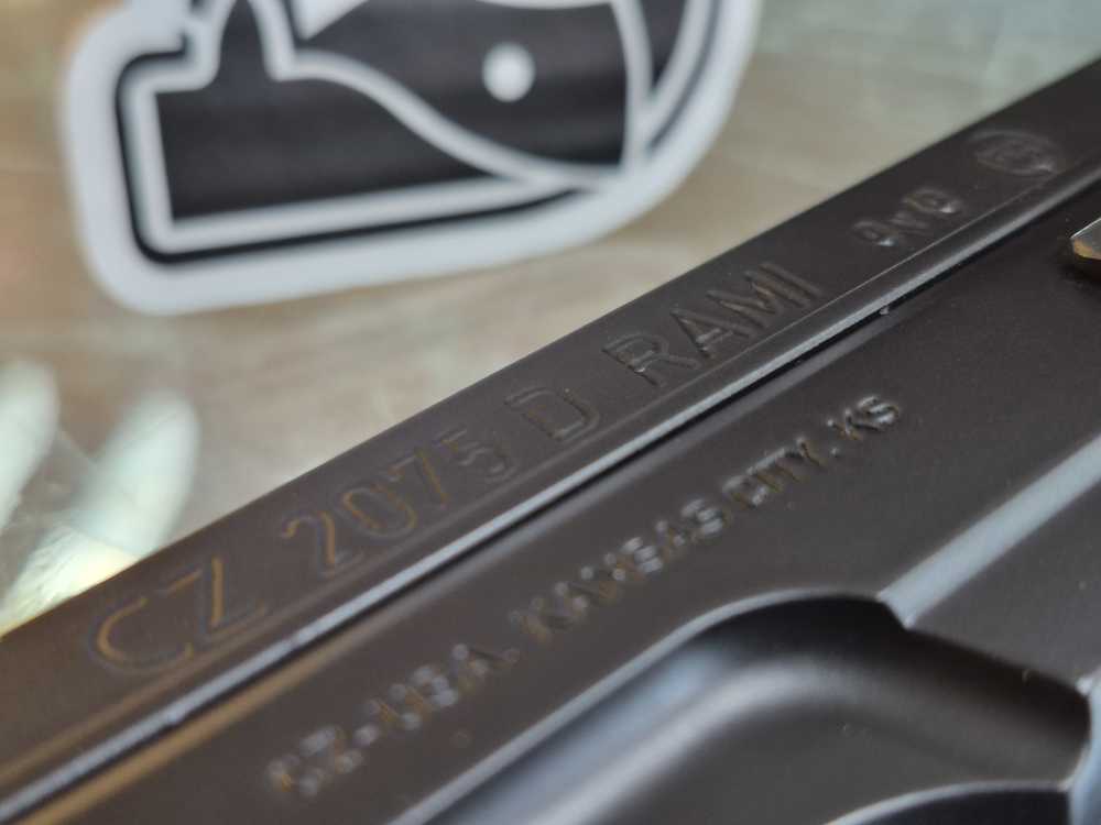 CZ 2075D RAMI 9mm 3" 2 Mags Orig Case DA/SA 91754-img-0