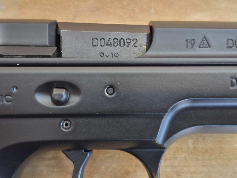 CZ 2075D RAMI 9mm 3" 2 Mags Orig Case DA/SA 91754-img-5