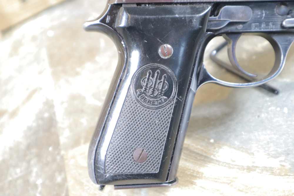 Collectible Beretta Model 92S .9X19MM Penny Bid NO RESERVE-img-17