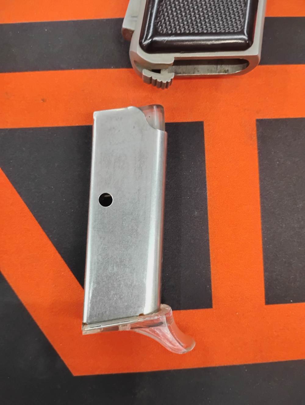 AMT BACK UP 380 W/HOLSTER-img-3