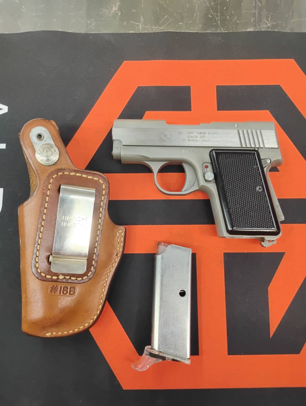 AMT BACK UP 380 W/HOLSTER-img-7
