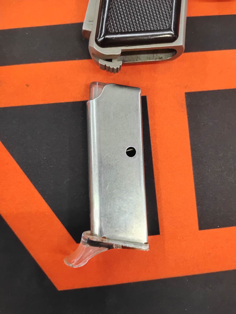 AMT BACK UP 380 W/HOLSTER-img-2
