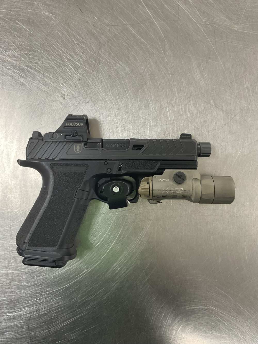 War poet with surefire x300 good condition -img-0