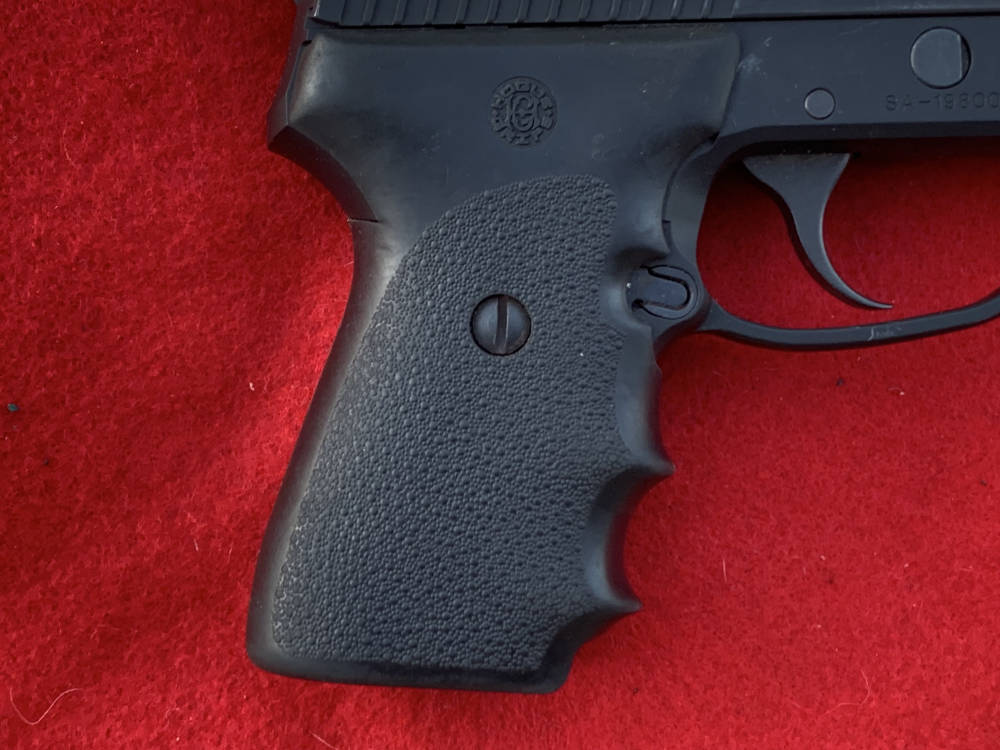 Nice Sig Sauer P239, 9mm, black, 3.6", 3 mags-img-1