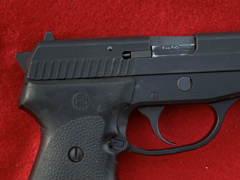 Nice Sig Sauer P239, 9mm, black, 3.6", 3 mags-img-2
