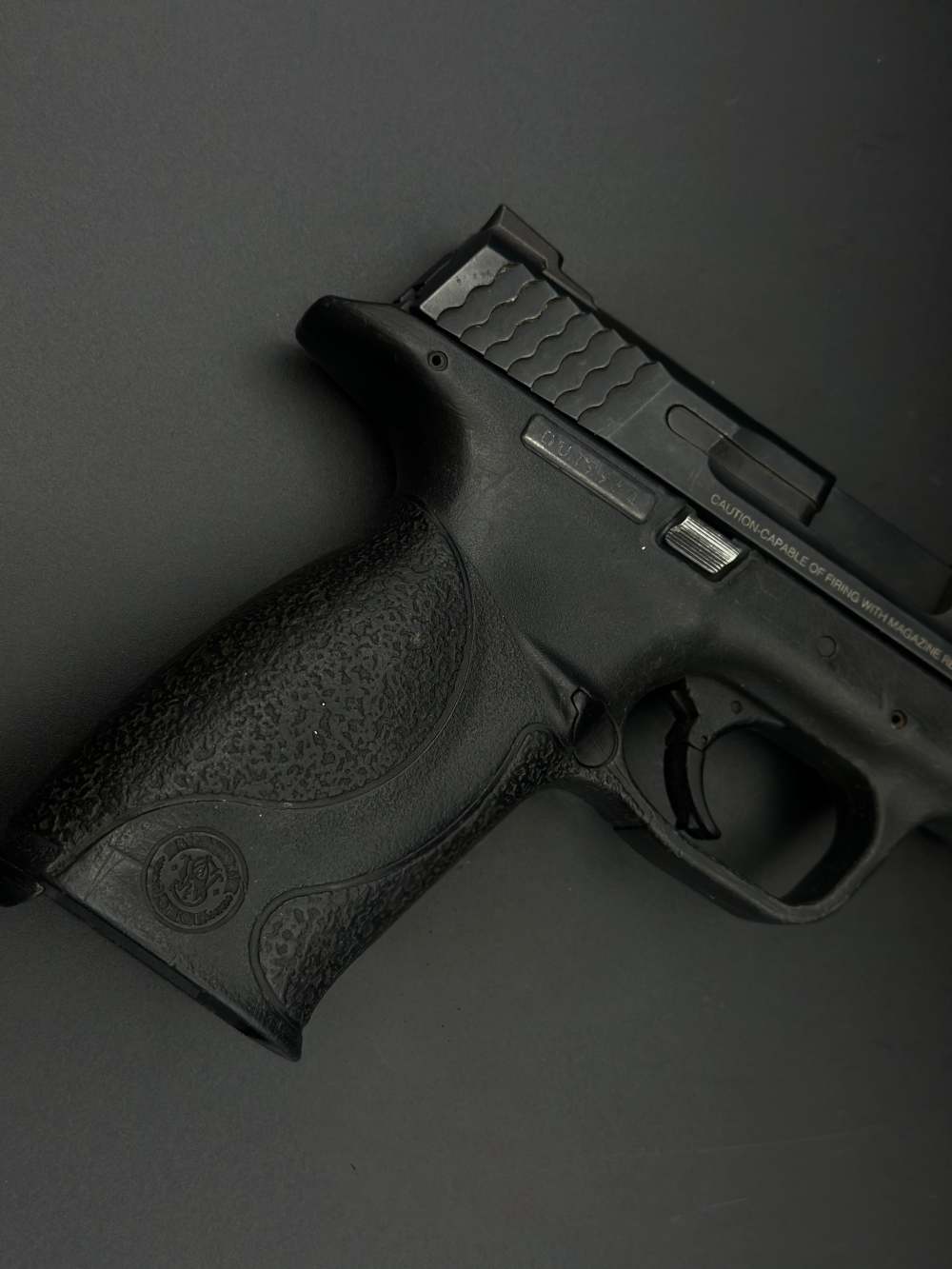 Smith & Wesson M&P9 9mm Full-Size Pistol-img-5