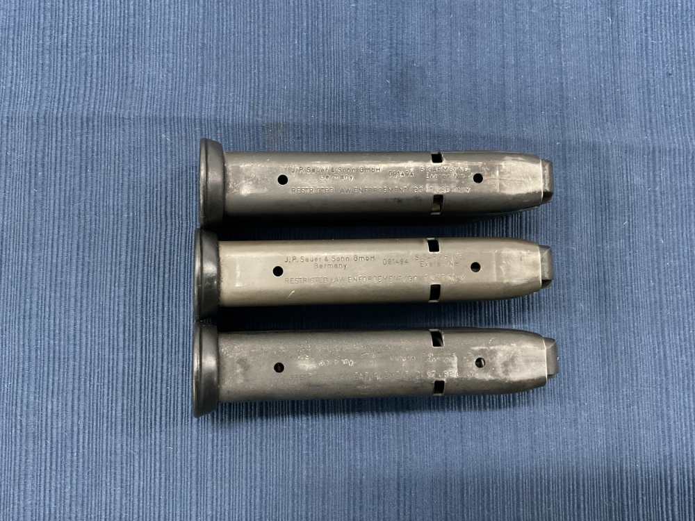 Lot of 3 LE Marked Sig Sauer P228 P229 13 Round 9MM Luger Penny 0.01-img-2