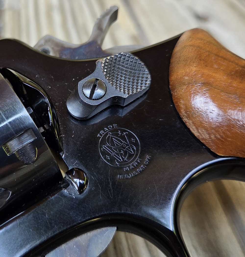 Collectors Grade Smith & Wesson 12-3 Airweight 38 Special 2" In Box-img-5
