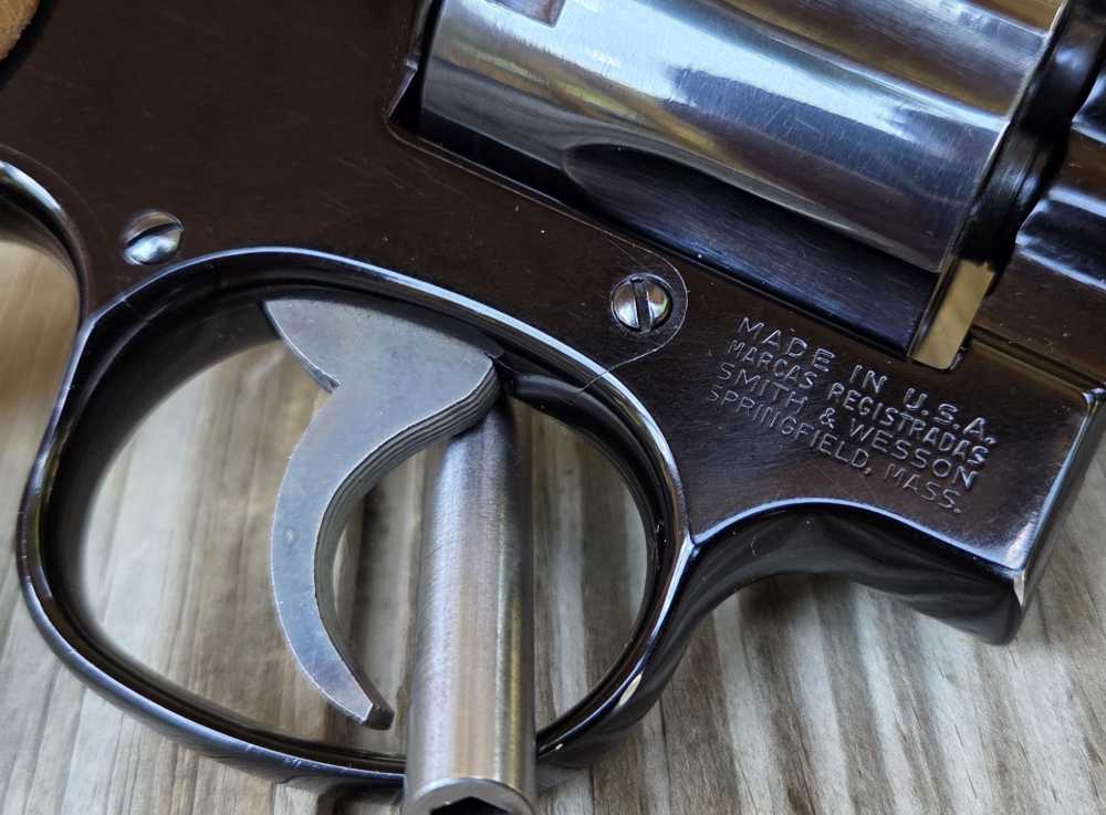 Collectors Grade Smith & Wesson 12-3 Airweight 38 Special 2" In Box-img-11