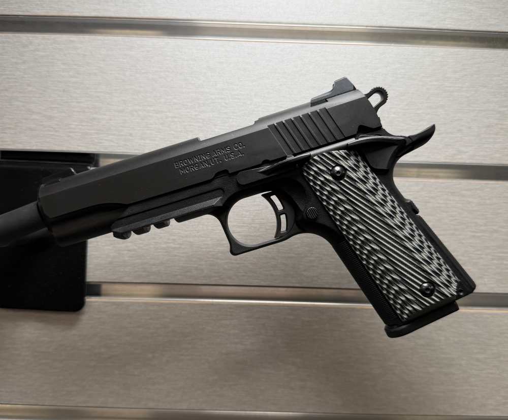 Browning 1911-380 Black Label .380 ACP Full Size – 4 Mags – Factory Case-img-1