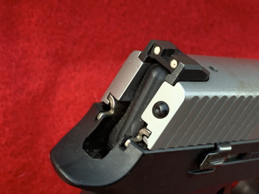 Sig Sauer P250 Carry/Compact, stainless slide, 9mm. 3.9", 2 mags-img-5