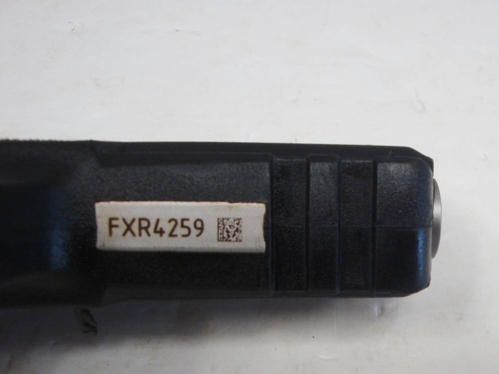 Smith & Wesson SD9VE 9MM Black & Stainless 2 16-Rd Mags - 99%-img-5