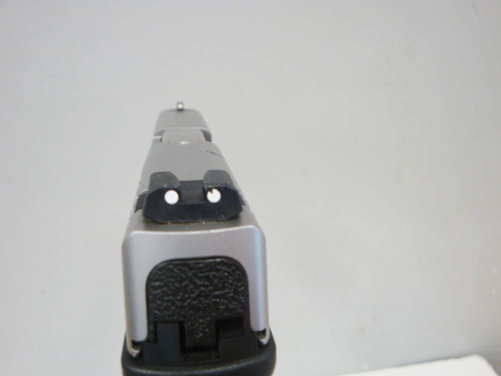 Smith & Wesson SD9VE 9MM Black & Stainless 2 16-Rd Mags - 99%-img-15