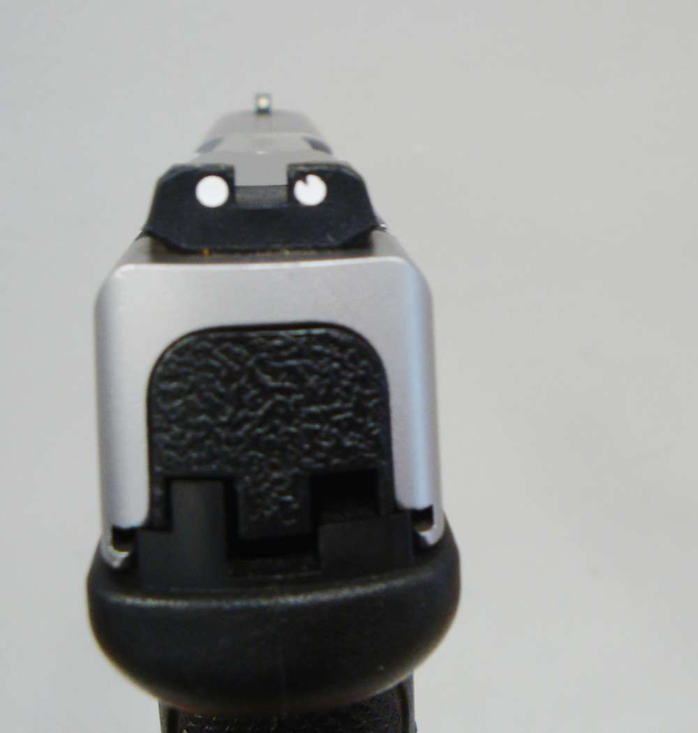 Smith & Wesson SD9VE 9MM Black & Stainless 2 16-Rd Mags - 99%-img-8