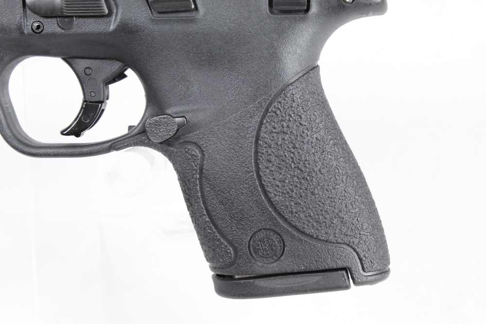 Smith and Wesson M&P 9 Shield 9mm Compact Everyday Carry Pistol Matte Black-img-11