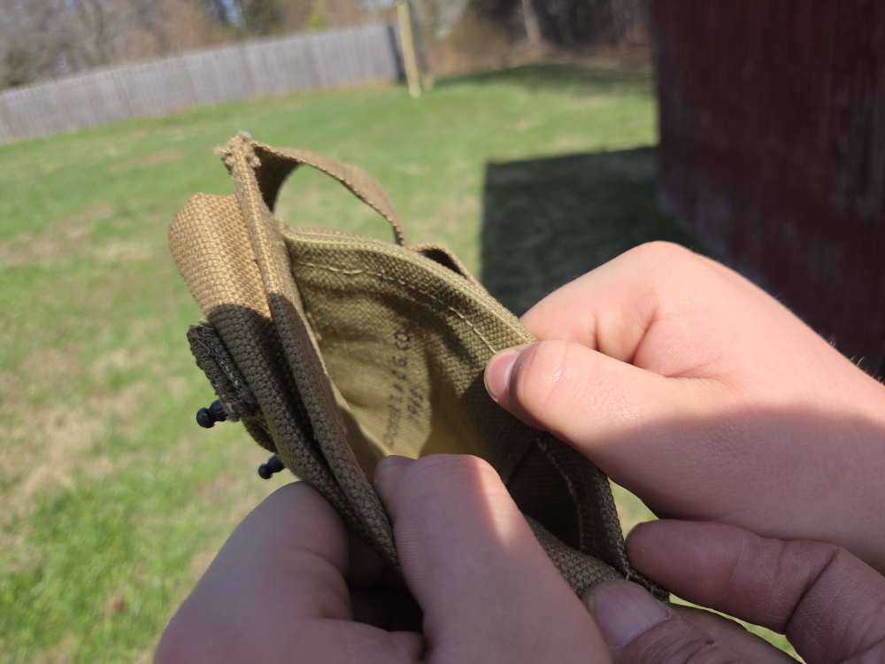 Original GI Thompson pouch and mags -img-8