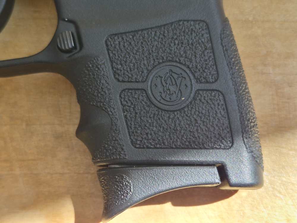 Smith & Wesson Bodyguard .380 ACP 109381 +2 Mags & Orig Box-img-13