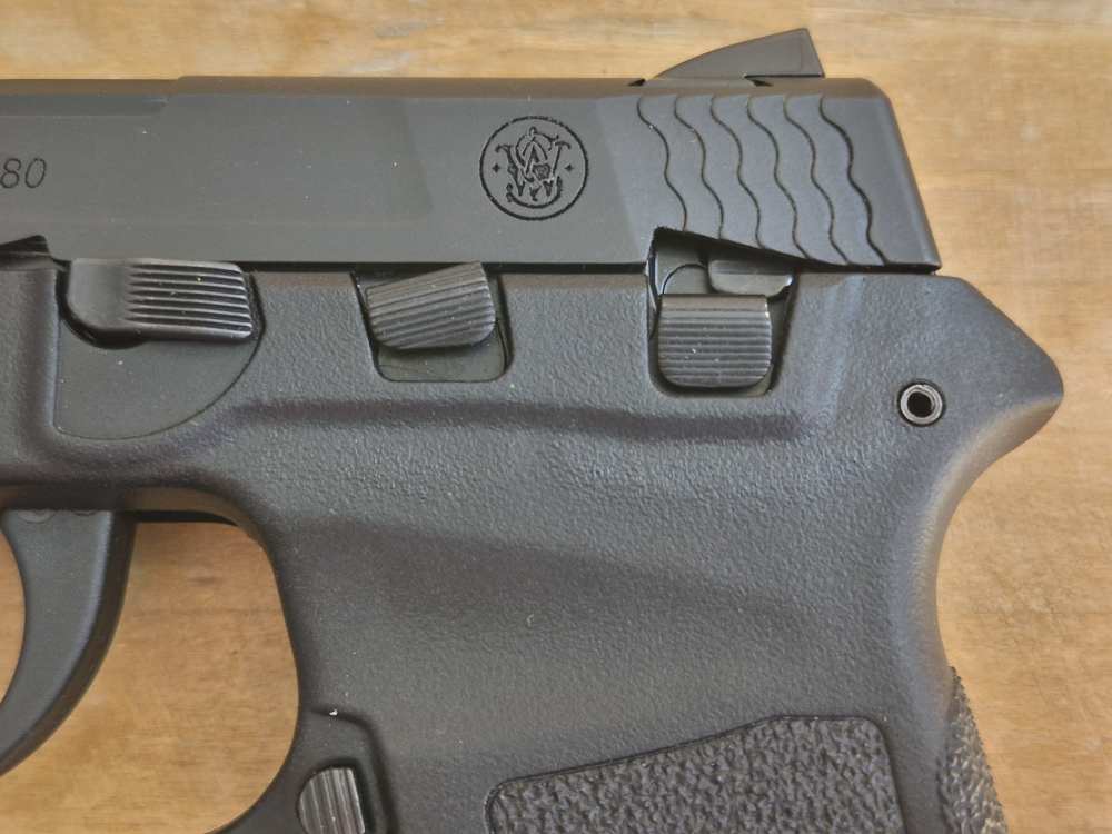 Smith & Wesson Bodyguard .380 ACP 109381 +2 Mags & Orig Box-img-11