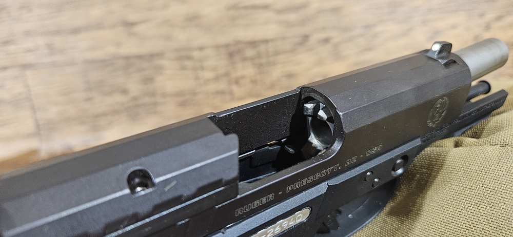 (E803) Ruger 9E 9mm Semi Auto Pistol Very Nice w/ Box-img-9