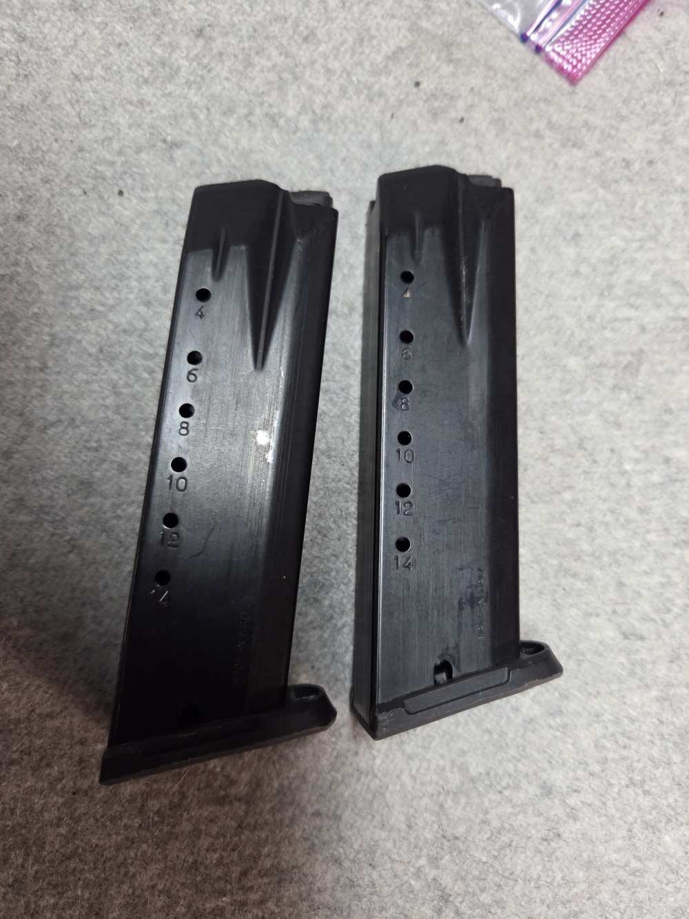 2 Sturm Ruger SR40 magazines-img-0