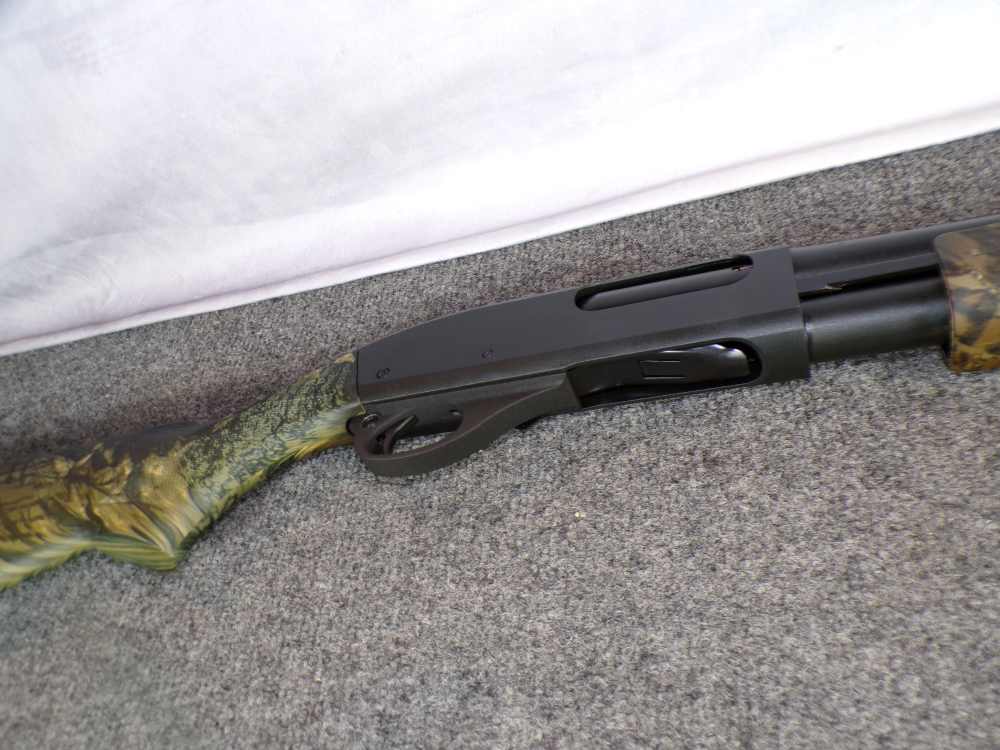 Remington 870 Express Magnum 12 GA 28" Vent Rib Camo Stock Nice-img-12