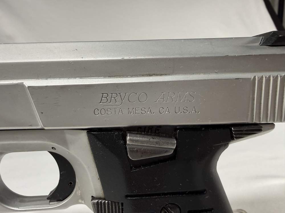 BRYCO JENNINGS NINE SEMI-AUTOMATIC PISTOL 9MM-img-1