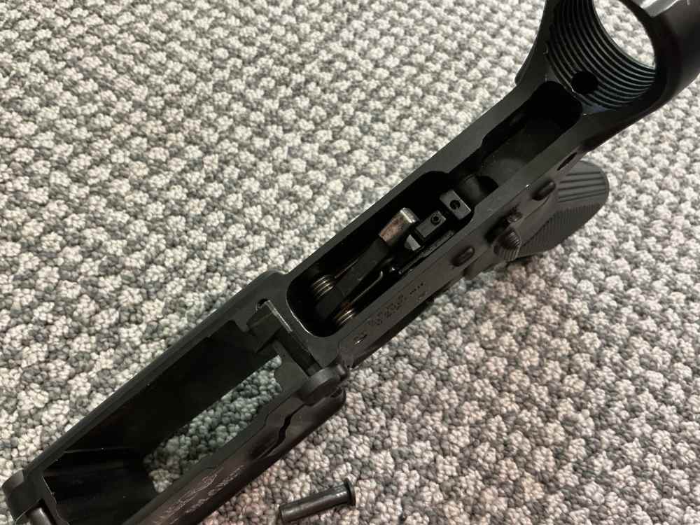 DPMS Complete Lower with Geisselle Hi-Speed National Match Trigger, 3 grips-img-3