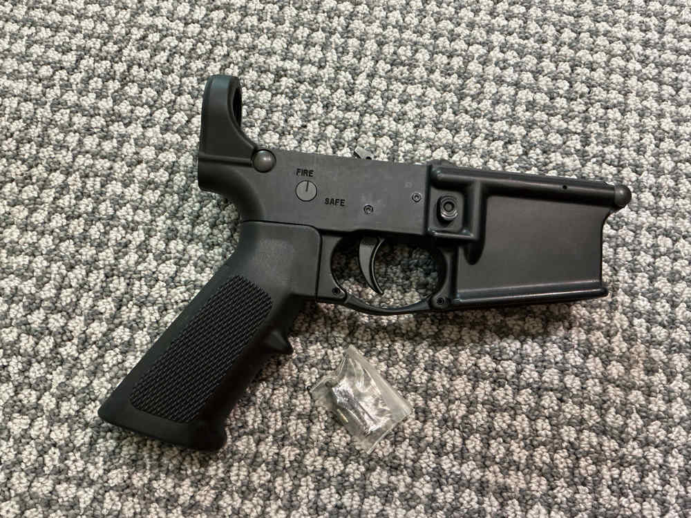 DPMS Complete Lower with Geisselle Hi-Speed National Match Trigger, 3 grips-img-4