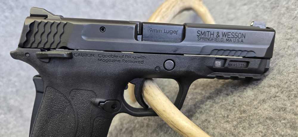 Smith & Wesson M&P9 Shield EZ 9mm 8rd S&W 12436 Pistol | 2 mags & box-img-12