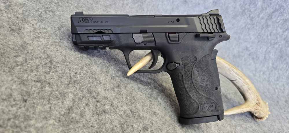 Smith & Wesson M&P9 Shield EZ 9mm 8rd S&W 12436 Pistol | 2 mags & box-img-1
