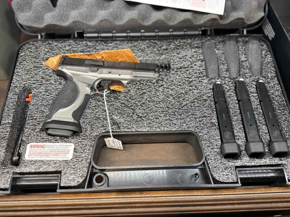 Smith & Wesson 13718 M&P PC M2.0 Competitor Full Size 9mm Luger 17+1, 5" -img-3