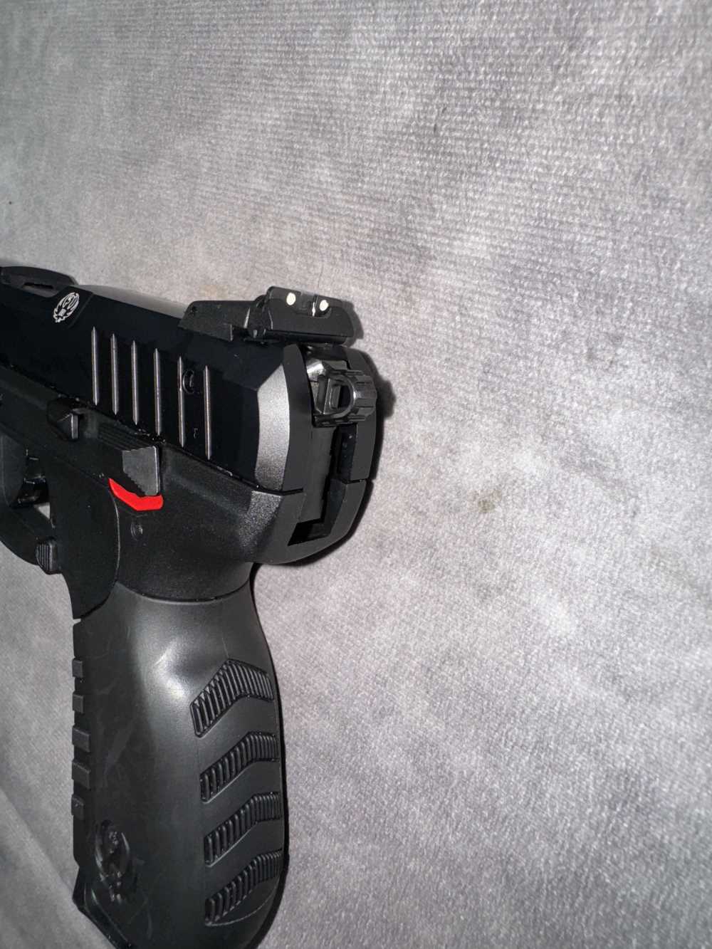 USED! RUGER MODEL SR22 SEMI AUTO PISTOL .22LR W/ 3 MAGS $.01 PENNY-img-15