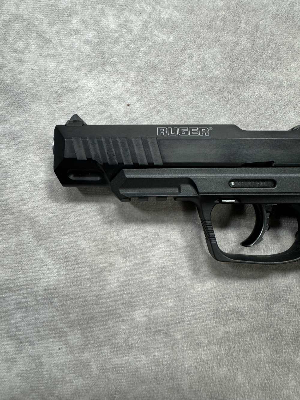 USED! RUGER MODEL SR22 SEMI AUTO PISTOL .22LR W/ 3 MAGS $.01 PENNY-img-4