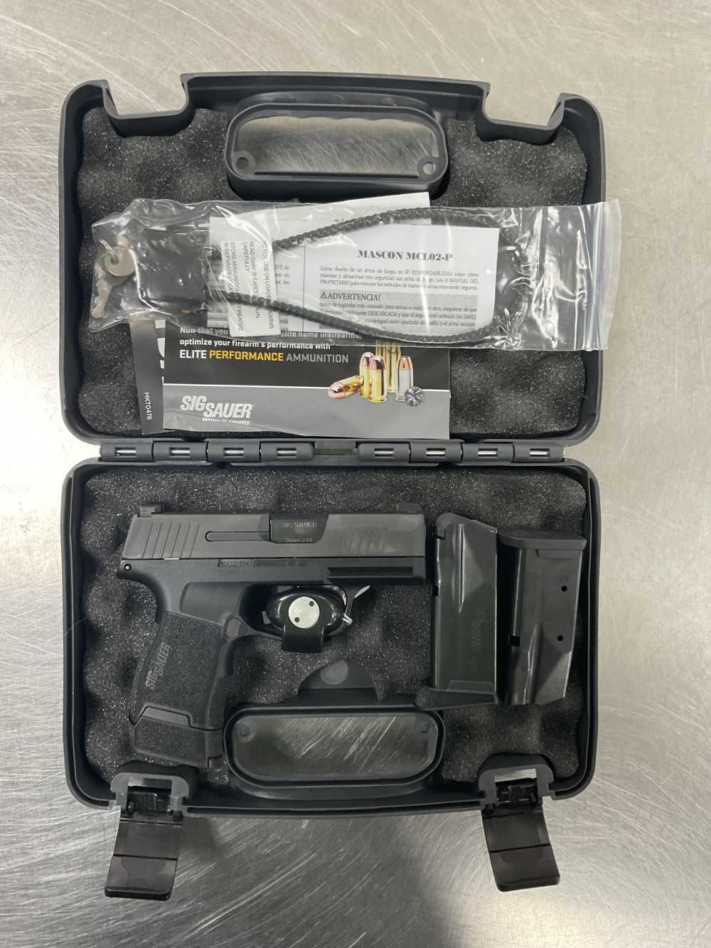 Sig sauer p365 excellent condition -img-0