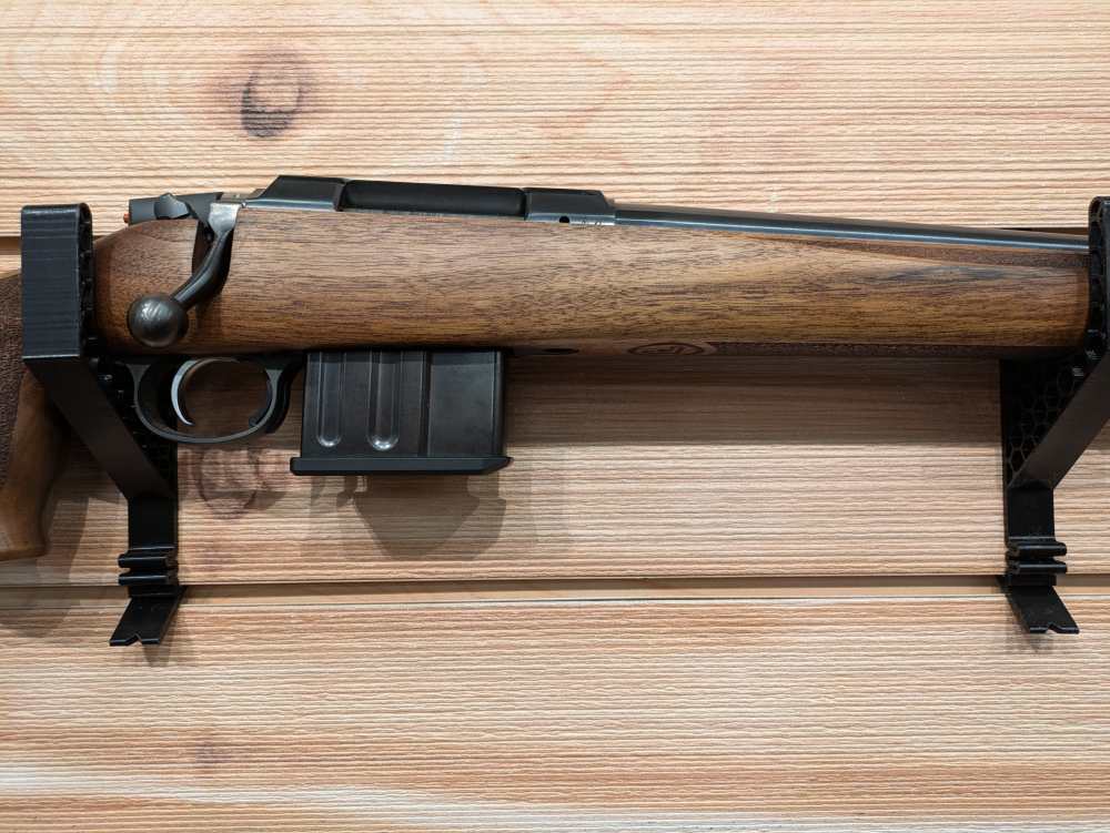 CZ 557 308 WIN-img-2