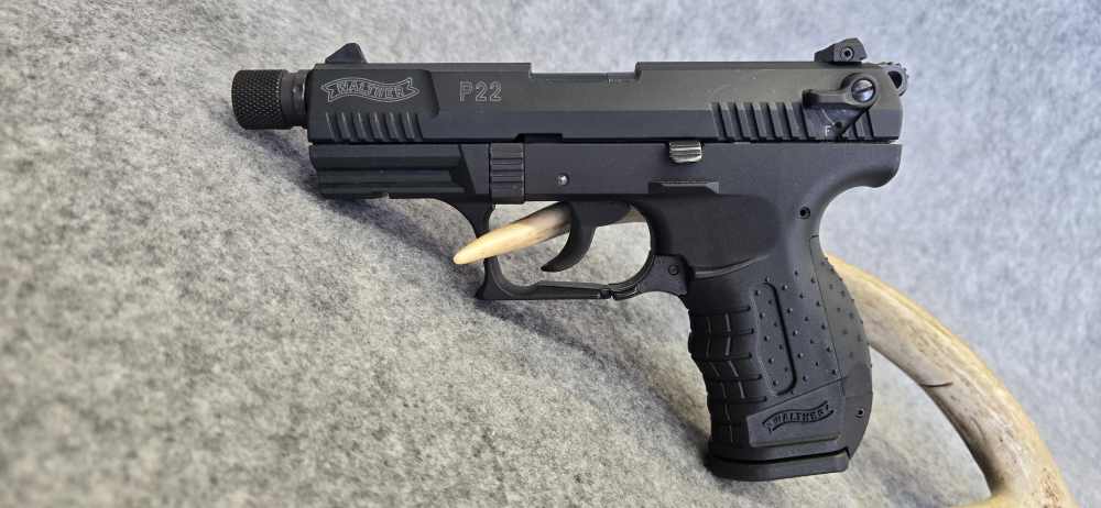 Walther P22 22 LR 4" Threaded Barrel Pistol | 2 mags, box, manual-img-3