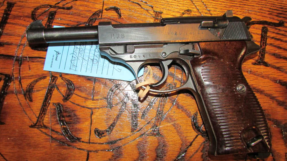 WALTHER P 38, MFG 1944, AC 44, 359-img-0