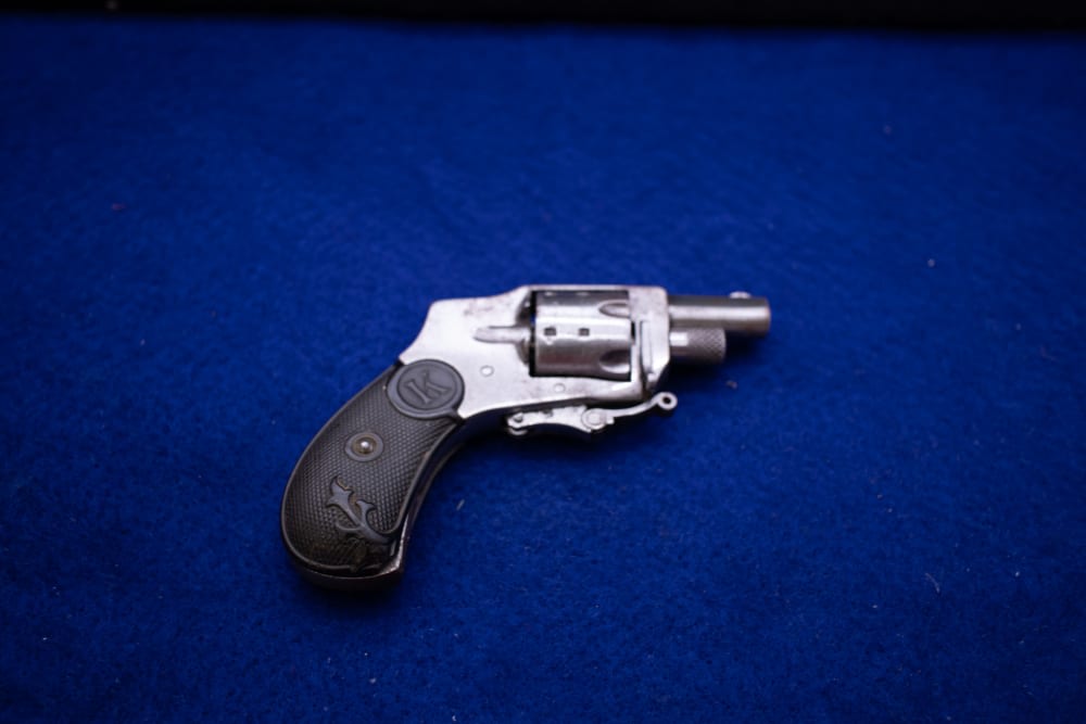 Baby Hammerless .22 Short Revolver-img-2