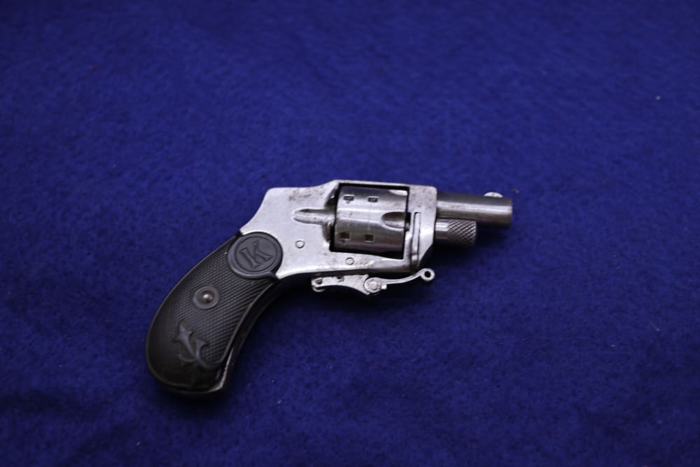 Baby Hammerless .22 Short Revolver-img-5